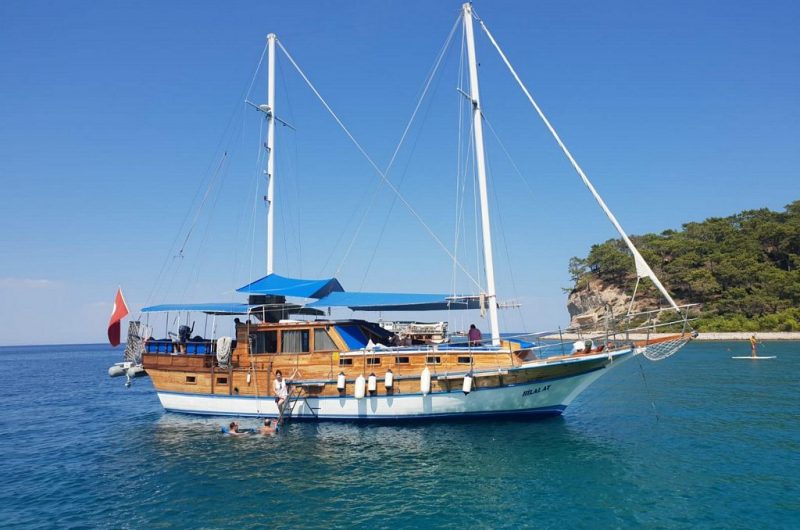 Antalya Yatılı Tekne Gezisi – Gulet Kiralama Antalya Yatılı Tekne Gezisi - Gulet Kiralama